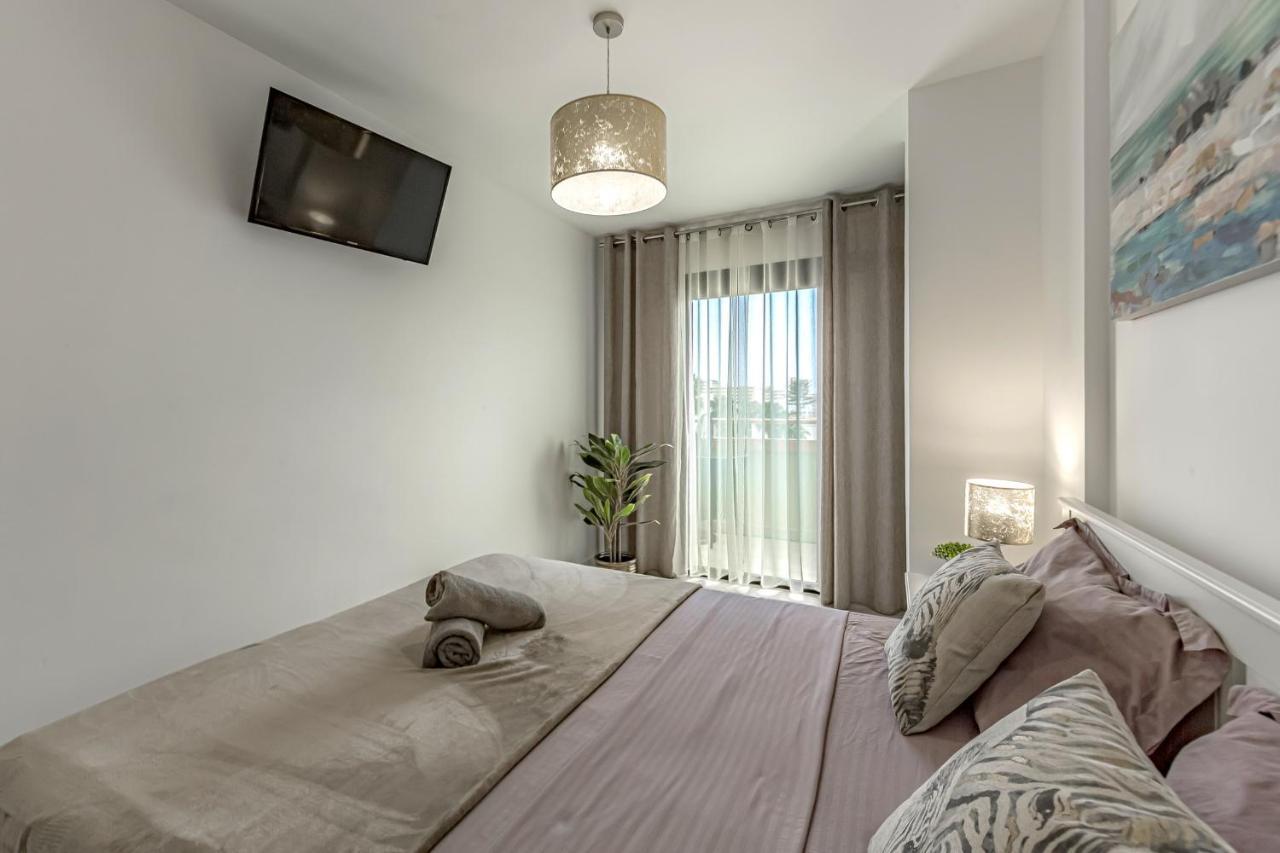 Newly Reformed Apartment With Sea View And Pool, Near The Beach, In Playa De Las Americas Exterior photo