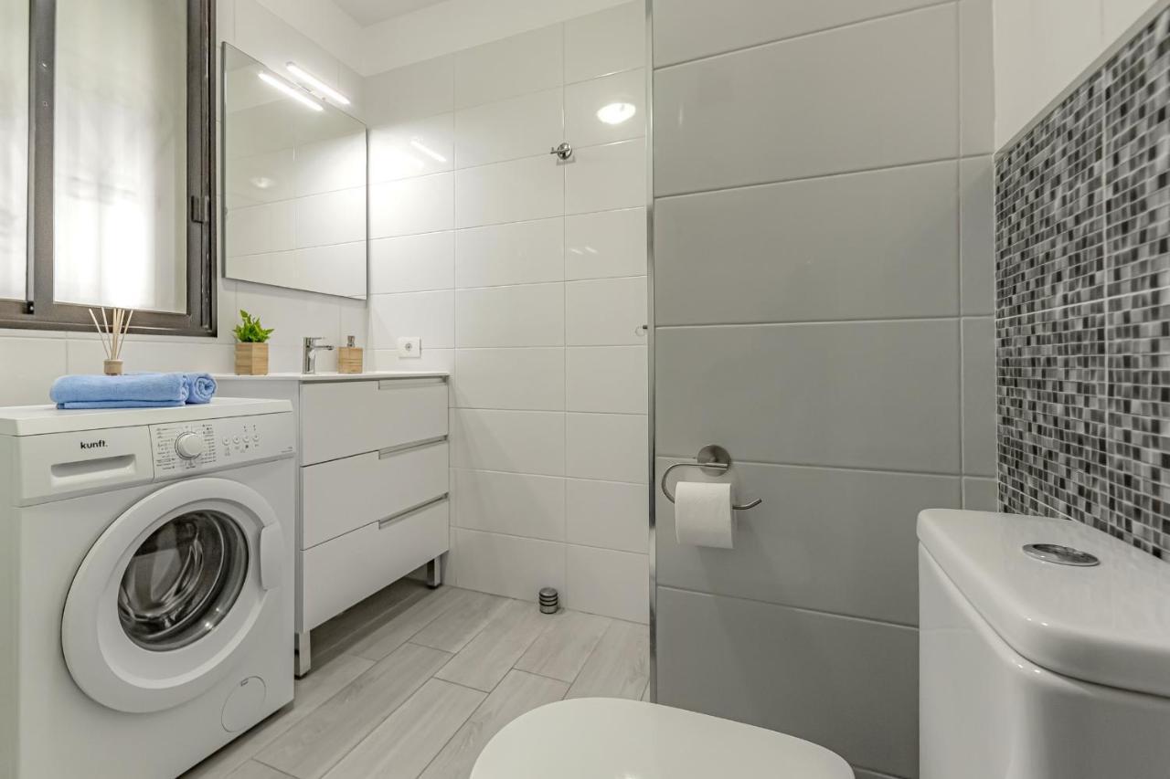 Newly Reformed Apartment With Sea View And Pool, Near The Beach, In Playa De Las Americas Exterior photo
